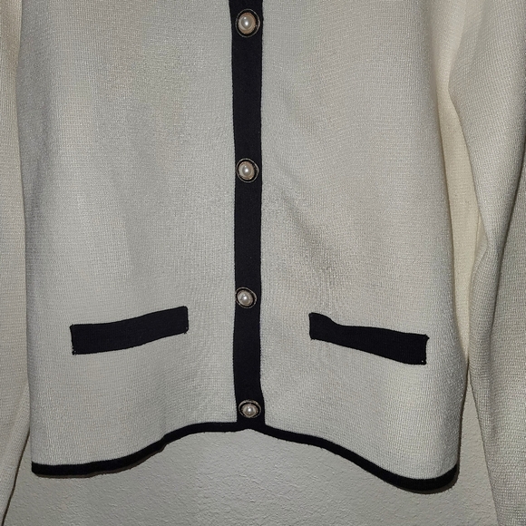 Zara | B&W Knit Pearl Button Scoop Neck Cardigan - M - Picture 4 of 9